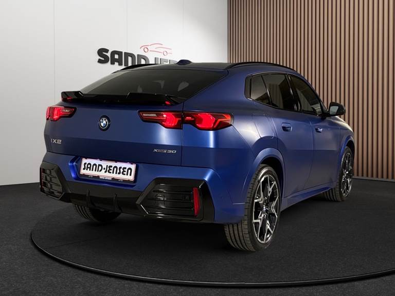 BMW iX2 xDrive30 Fully Charged