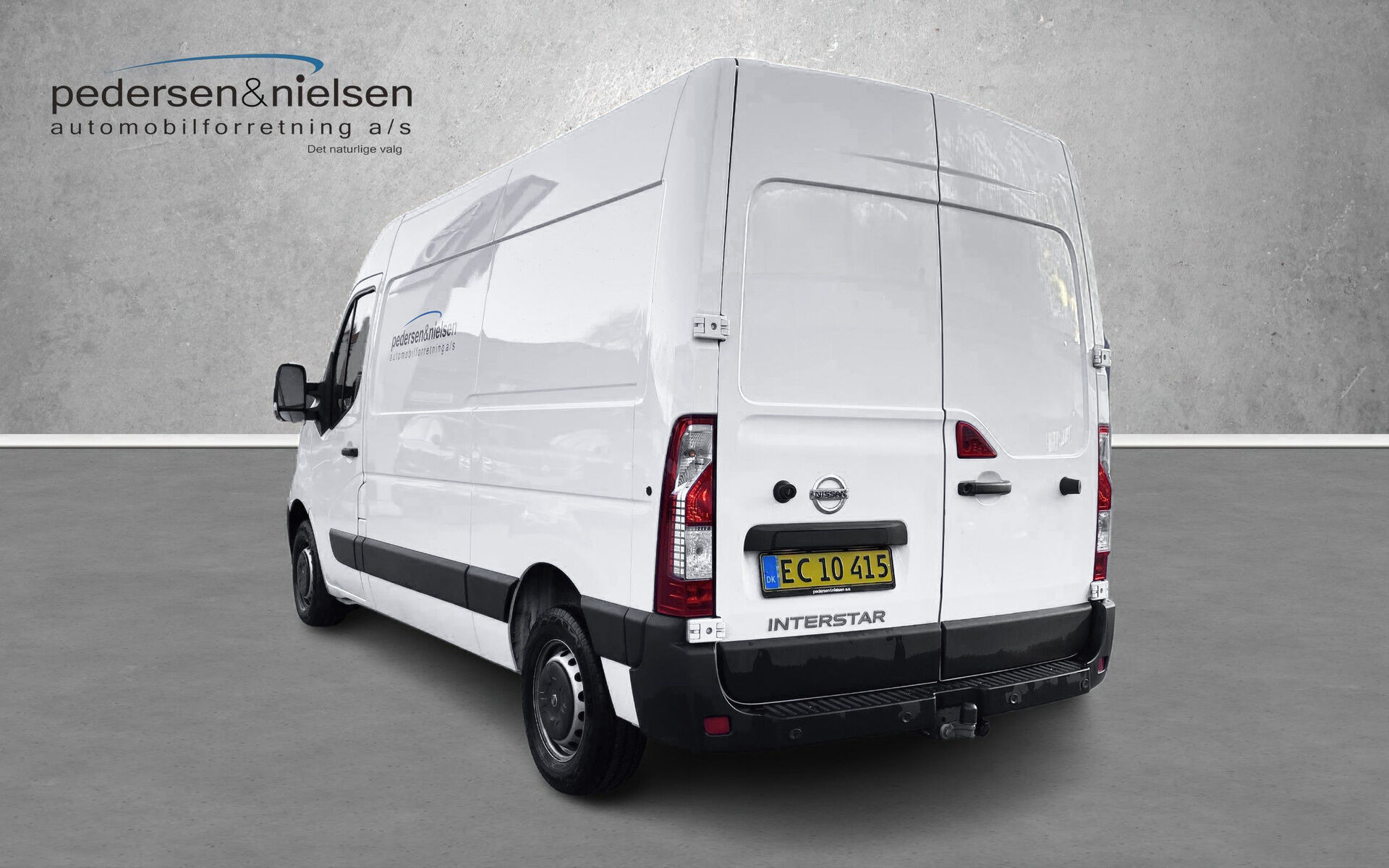 Hvid Nissan Interstar fra 2024
