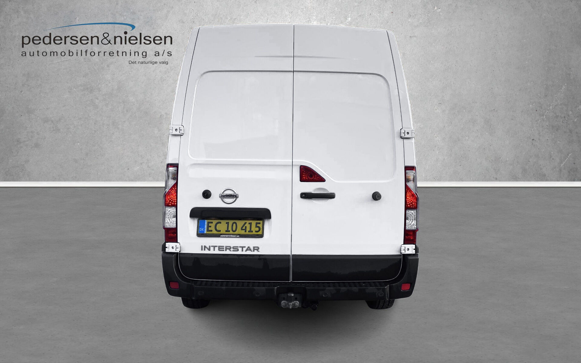 Hvid Nissan Interstar fra 2024