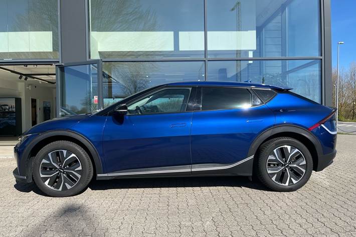 Blå Kia EV6 fra 2023