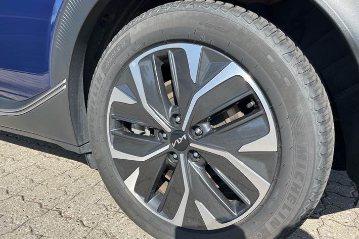 Blå Kia EV6 fra 2023