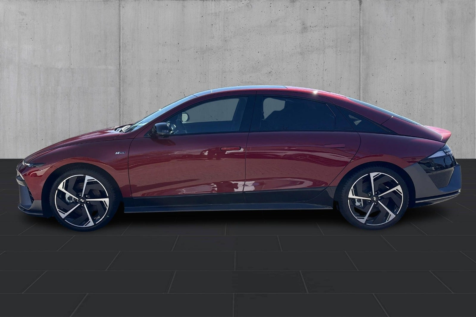 Grå Hyundai Ioniq 6 fra 2026
