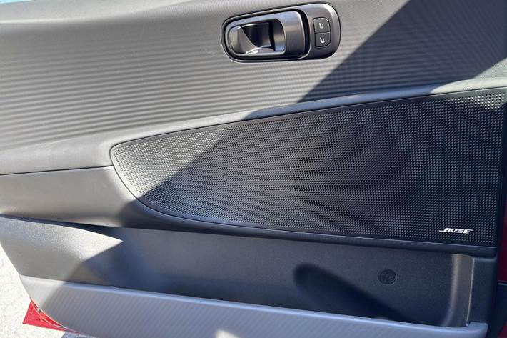 Grå Hyundai Ioniq 6 fra 2026