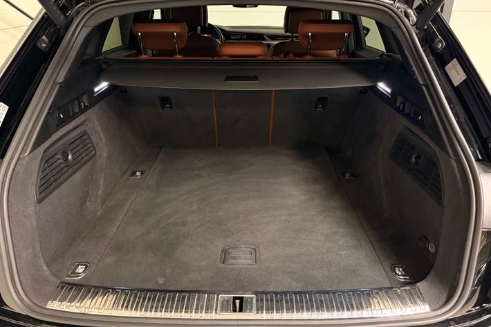 undefined Audi e-tron fra 2021