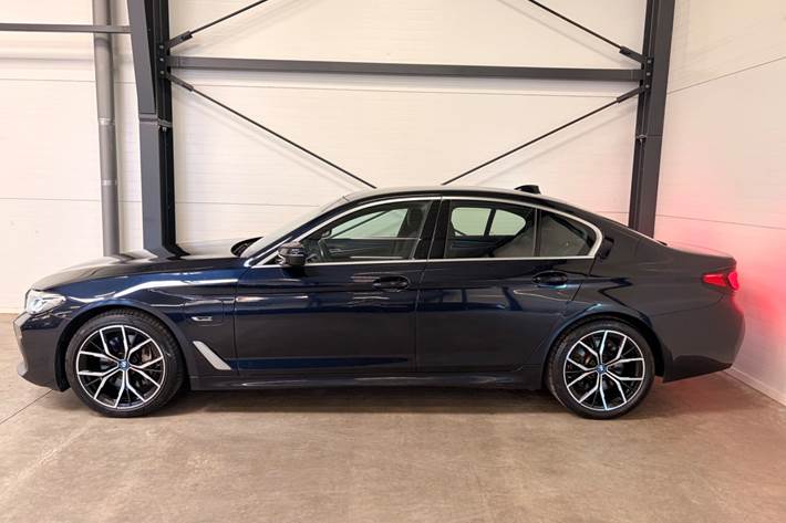 undefined BMW 545e fra 2022