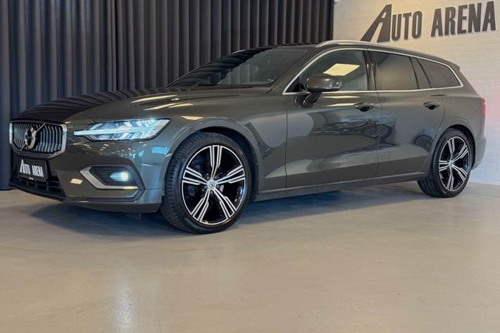 Grå Volvo V60 fra 2019