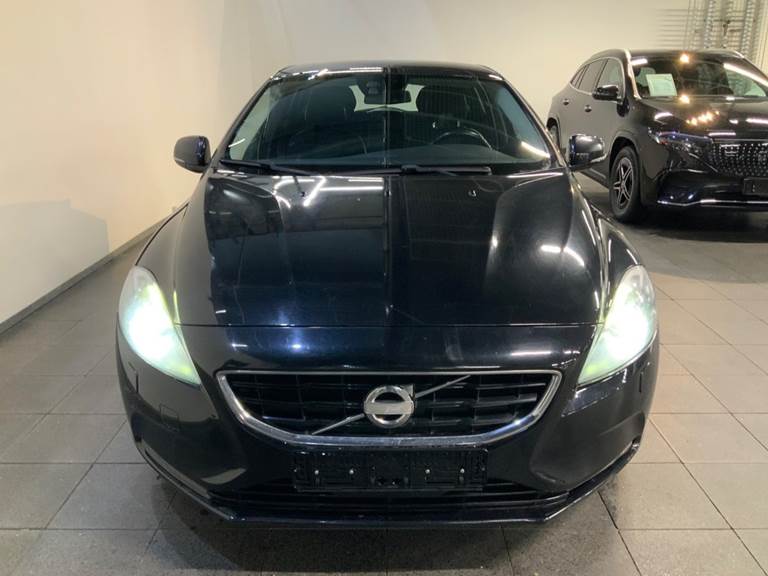 Volvo V40 2,0 D4 177 Momentum aut.