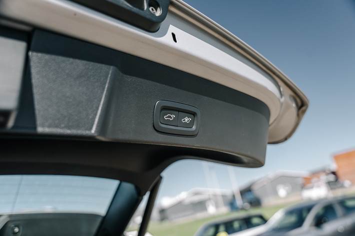 Sølv Volvo XC40 fra 2024