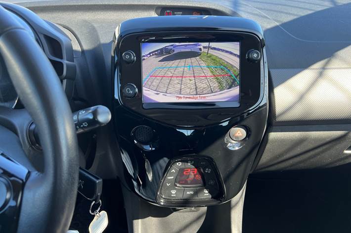 Hvid Peugeot 108 fra 2020