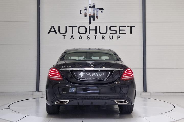 Sort Mercedes C400 fra 2016