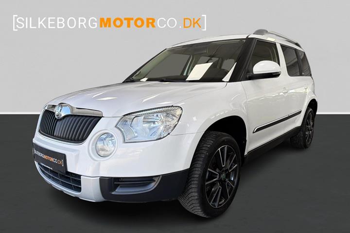Hvid Skoda Yeti fra 2013 set udefra