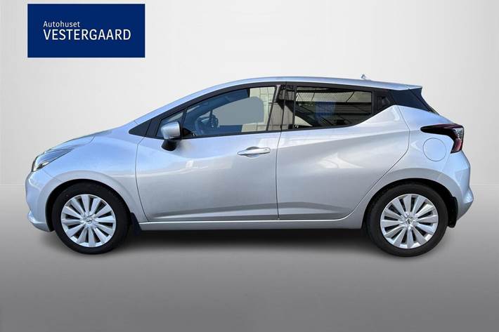 Sølv Nissan Micra fra 2021