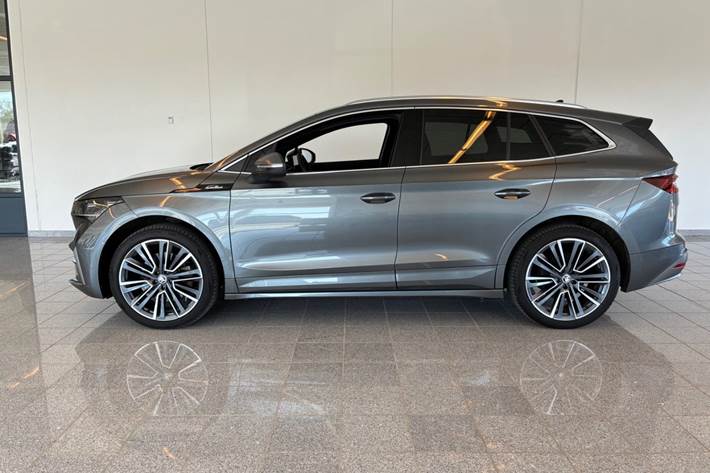 Grå Skoda Enyaq fra 2025