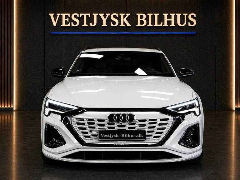 Audi Q8 e-tron 55 S-line Sportback quattro