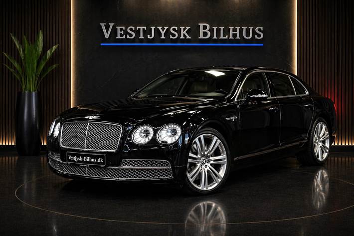 Sort Bentley Flying Spur fra 2015
