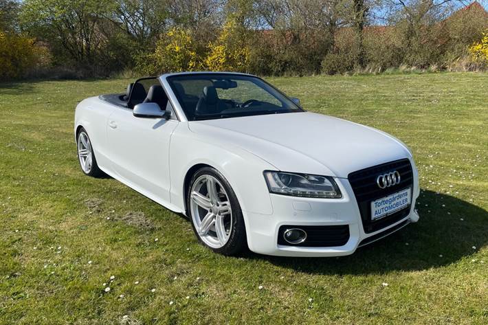 undefined Audi S5 fra 2010