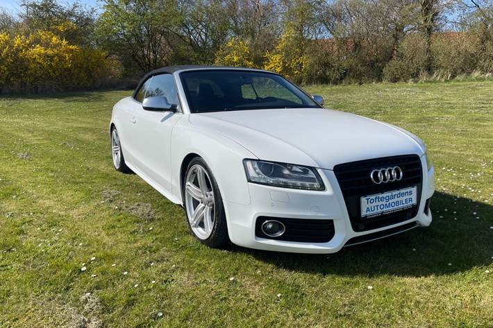 undefined Audi S5 fra 2010