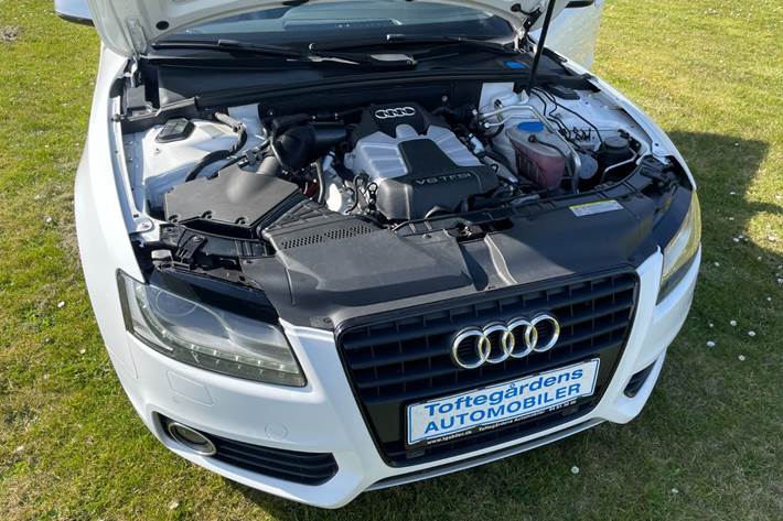 undefined Audi S5 fra 2010