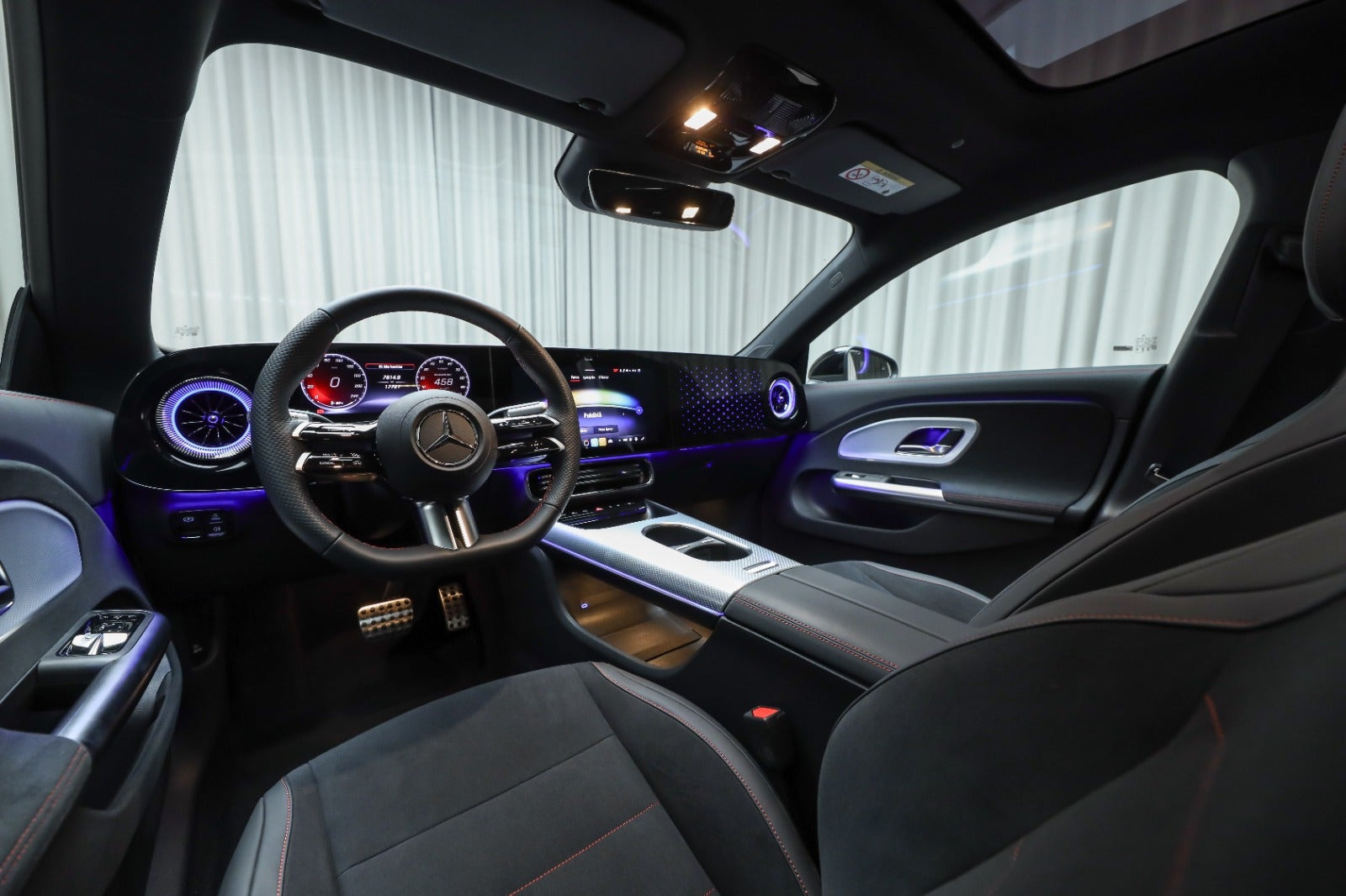 Sort Mercedes CLA250+ fra 2025
