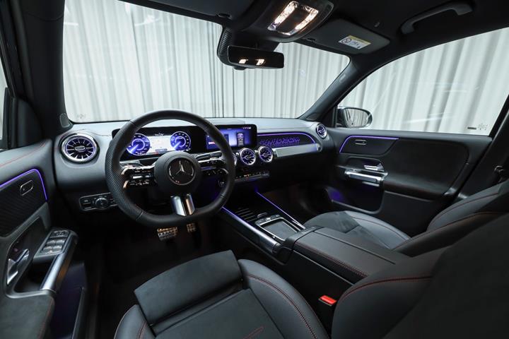 Sort Mercedes EQB250+ fra 2026