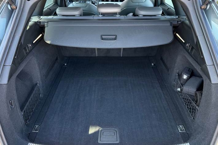 Grå Audi A4 fra 2016