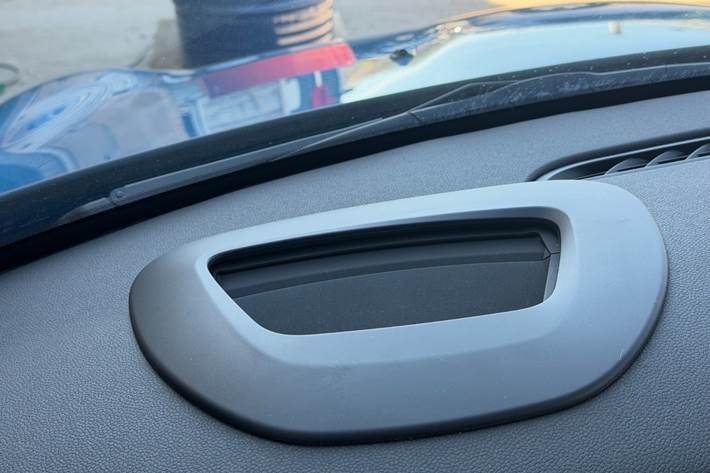 Blå Mini Cooper SE fra 2024