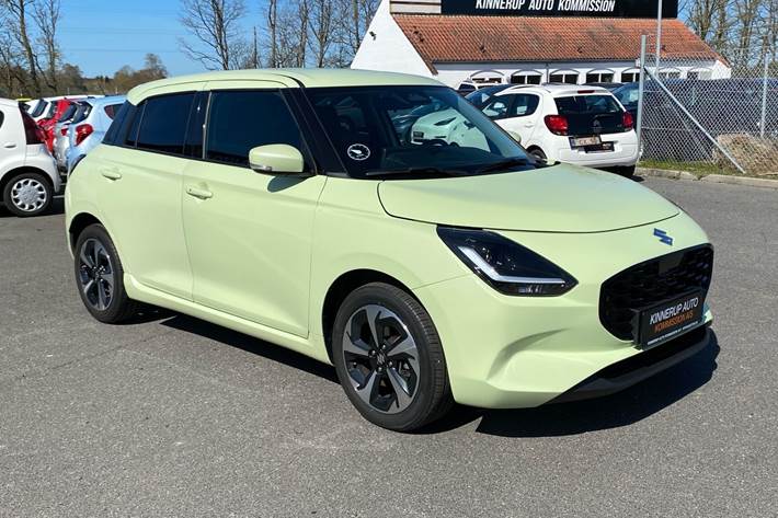 Grøn Suzuki Swift fra 2025