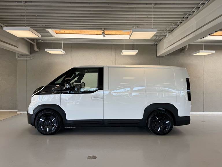 Kia PV5 Cargo L2H1 EL Long Range Work 163HK Van Aut.