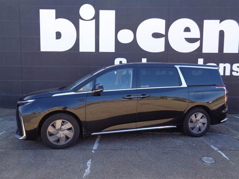 Maxus Mifa 9 EL Luxery 245HK Aut.