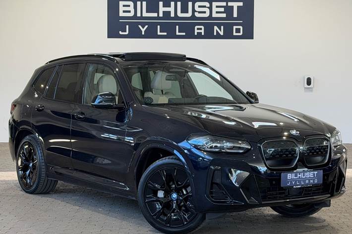 Blå BMW iX3 fra 2022