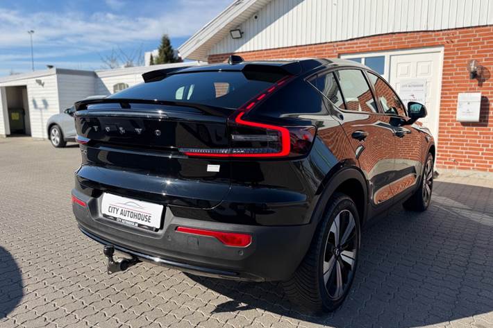 Sort Volvo C40 fra 2023