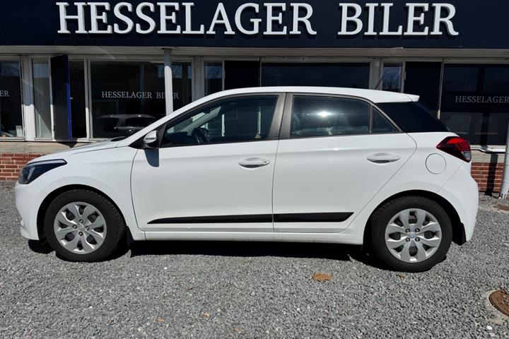 Hvid Hyundai i20 fra 2018