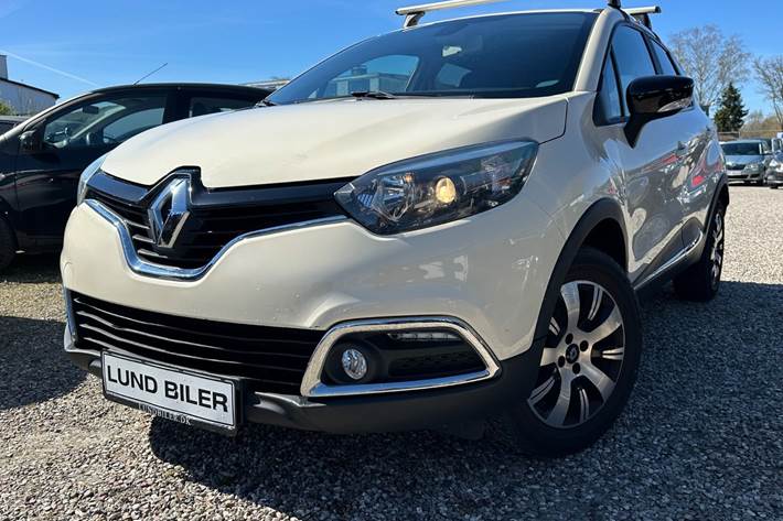 Beige Renault Captur fra 2016