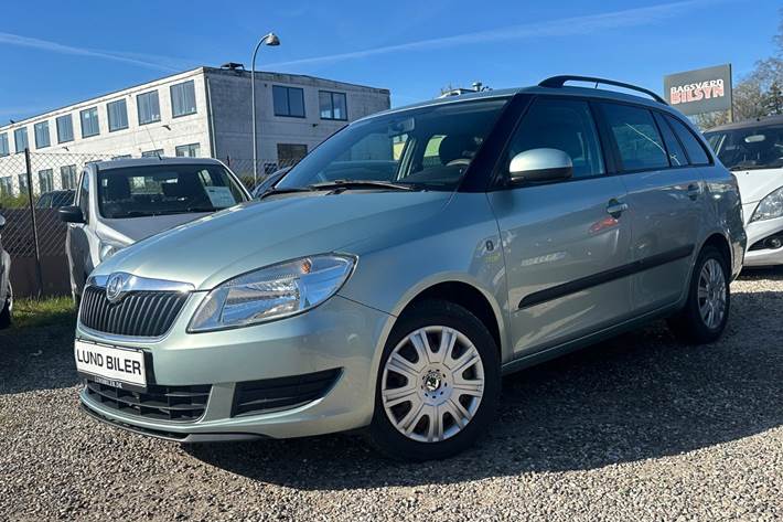 Grøn Skoda Fabia fra 2013