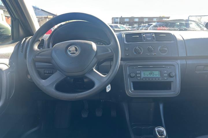 Grøn Skoda Fabia fra 2013