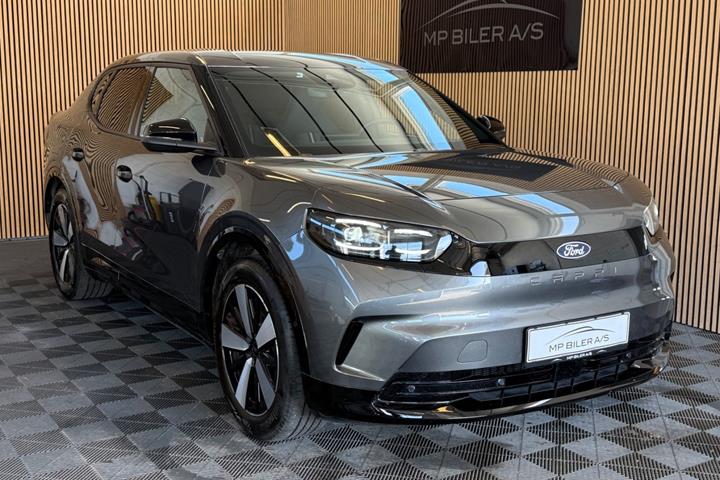 Grå Ford Capri fra 2025 set udefra