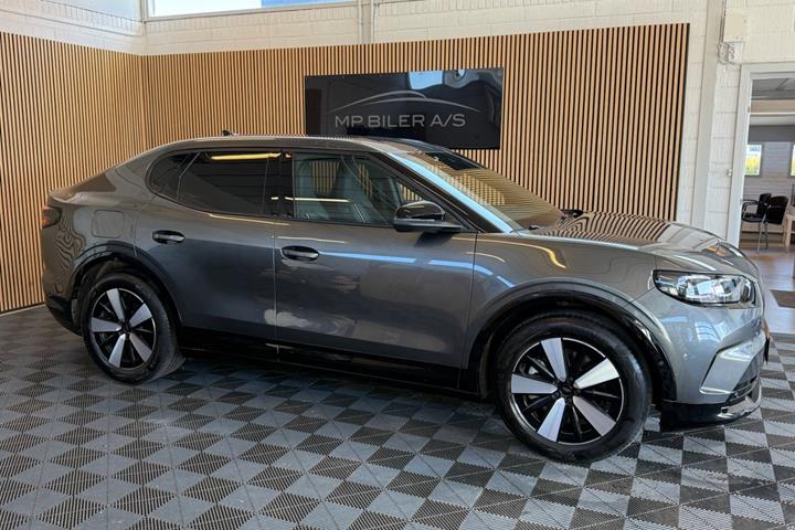 Grå Ford Capri fra 2025
