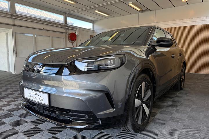 Grå Ford Capri fra 2025