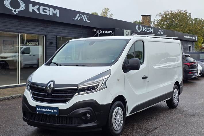 Hvid Renault Trafic T29 fra 2020
