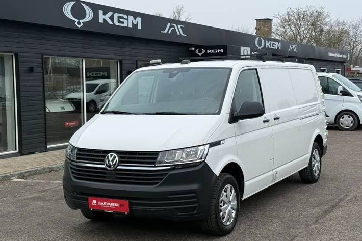 Hvid VW Transporter fra 2020
