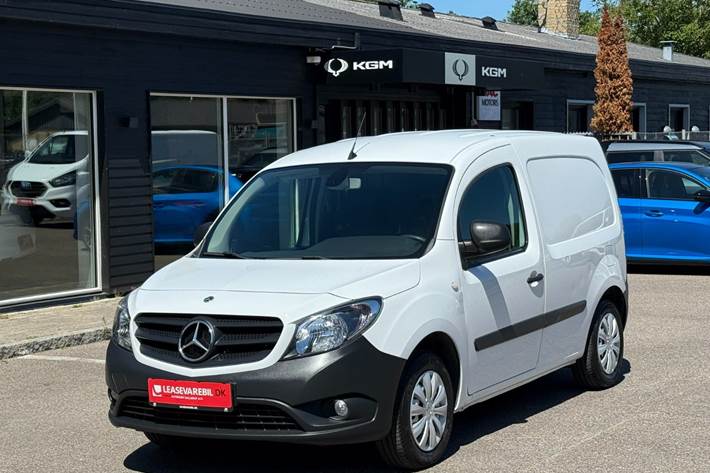 Hvid Mercedes Citan 109 fra 2021