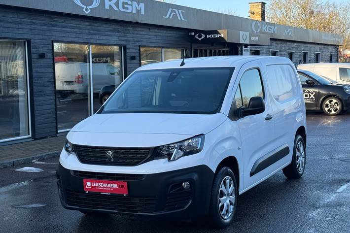 Hvid Peugeot Partner fra 2019