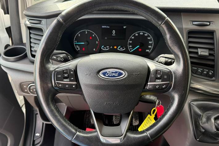 Hvid Ford Transit Custom 300 L2 fra 2021