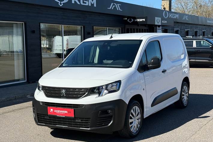 Hvid Peugeot Partner fra 2020