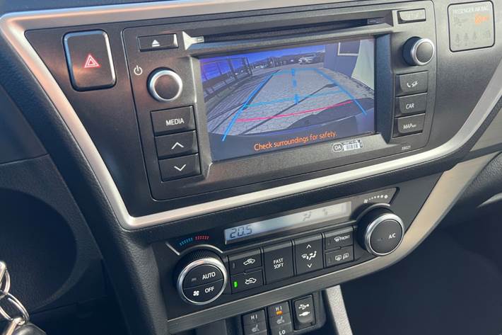 Blå Toyota Auris fra 2012