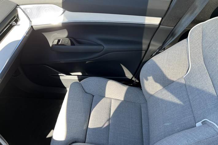 Blå Volvo EX90 fra 2025