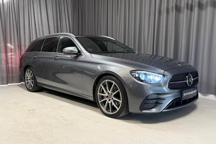 Grå Mercedes E220 d fra 2021