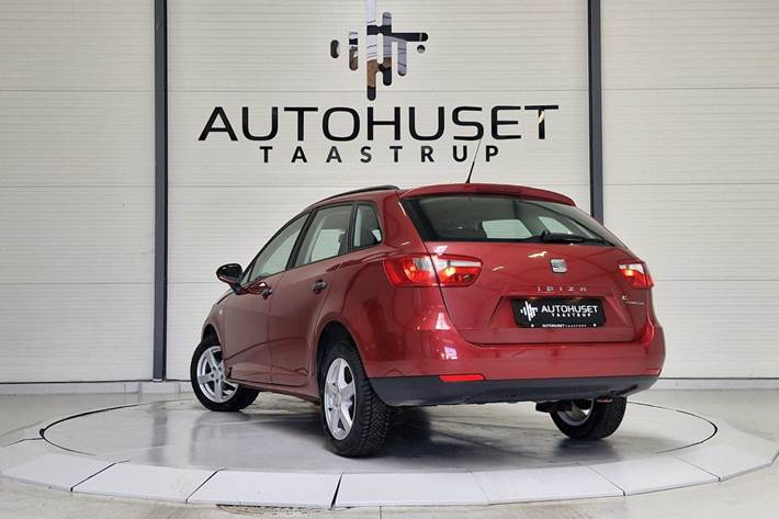 Rød Seat Ibiza fra 2010