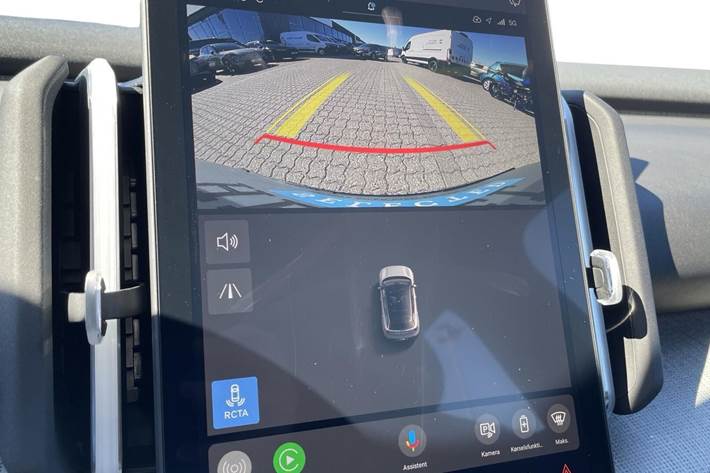 Gul Volvo EX30 fra 2024