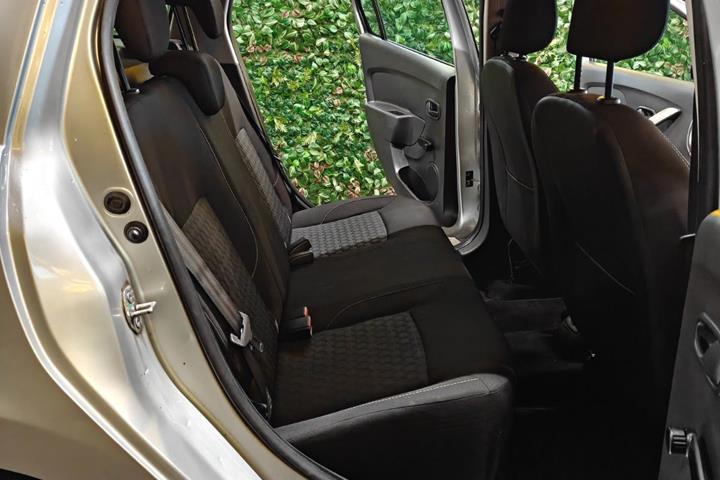 undefined Dacia Logan fra 2015